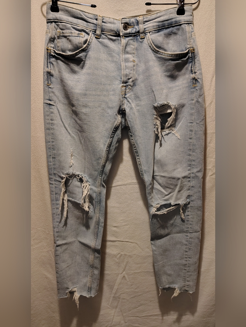 Zara Mid Rise Distressed Shark Bit Ankle Skinny Jeans Size 30